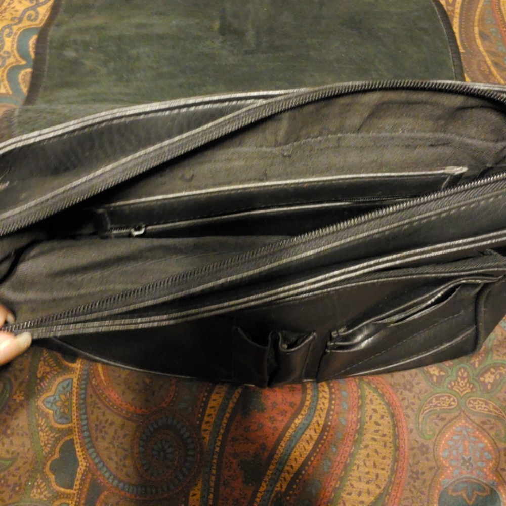 Purse - Picture 7 of 7